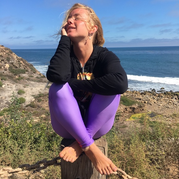 Rebel Buddha women’s lavender yoga pants - Picture 7 of 7